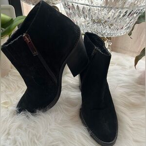 Aquatalia Carmie Booties 6
